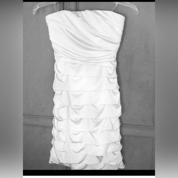 💓SPEECHES STRAPLESS WHITE DRESS NWT 💓 - Picture 1 of 3